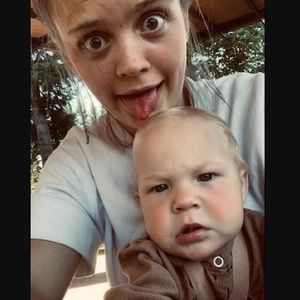 Meet your Posher, Abbey